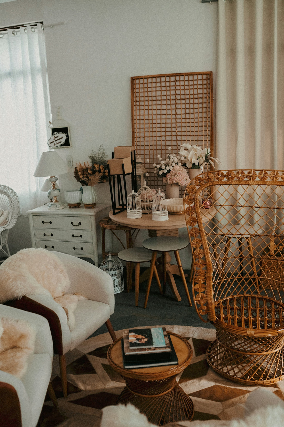A living room filled with furniture and decor
