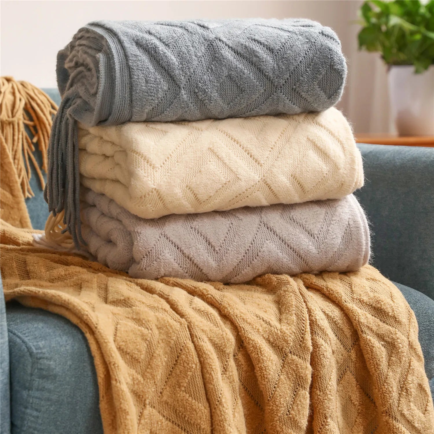 Diamond Cashmere Sofa Blanket – Thick Winter Knitted Throw with Tassels