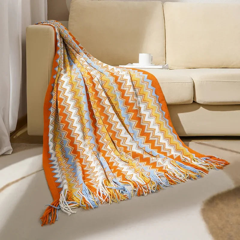Boho Woven Throw Blanket – Zigzag Stripes with Tassels, Soft & Lightweight Decorative Blanket