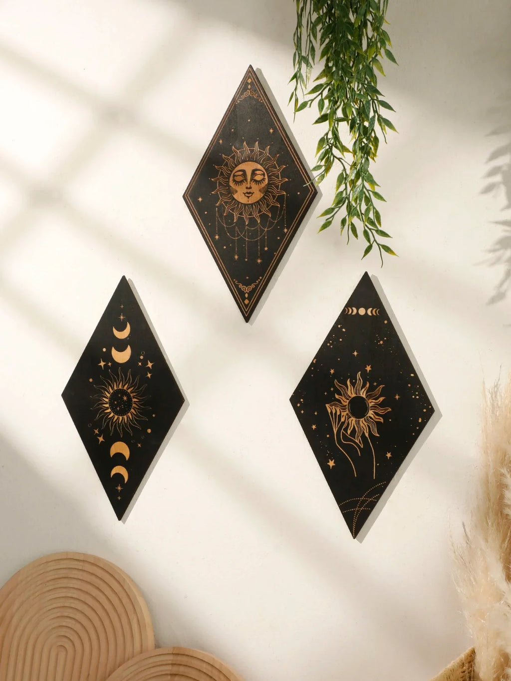 🌙 Wooden Witchy Wall Hanging – Gothic Moon, Sun, Stars & Snake Boho Decor for Mystical Bedrooms & Crafty Corners