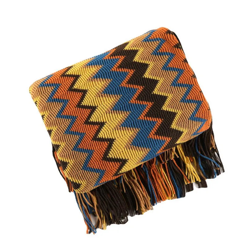 Boho Woven Throw Blanket – Zigzag Stripes with Tassels, Soft & Lightweight Decorative Blanket