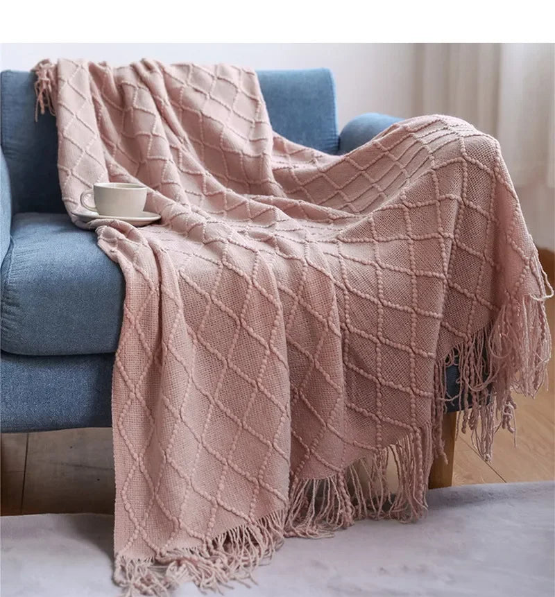 Boho Woven Throw Blanket – Zigzag Stripes with Tassels, Soft & Lightweight Decorative Blanket